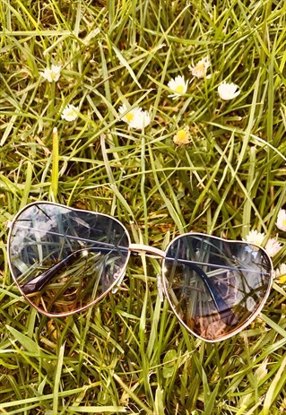 RETRO LOVE HEART PINK AND BLUE OMBRE FESTIVAL SUNGLASSES