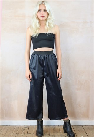 BLACK LUXE SATIN CROP TROUSERS