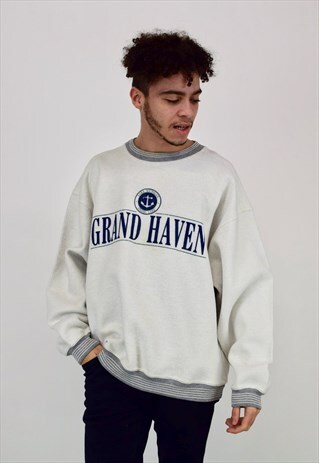 VINTAGE 90'S WHITE AND GREY SWEATSHIRT