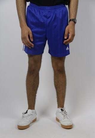 VINTAGE ADIDAS SHORTS