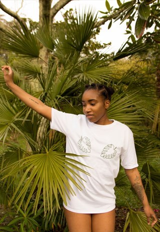 HAND EMBROIDERED LEAF T-SHIRT