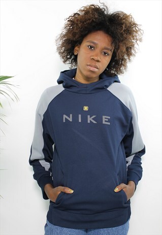 VINTAGE NIKE JUMPER