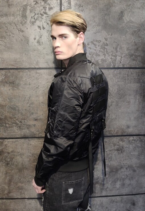 garment image
