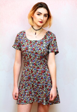1990S VINTAGE FLORAL MINI TEA DRESS WITH OPEN BACK DETAIL