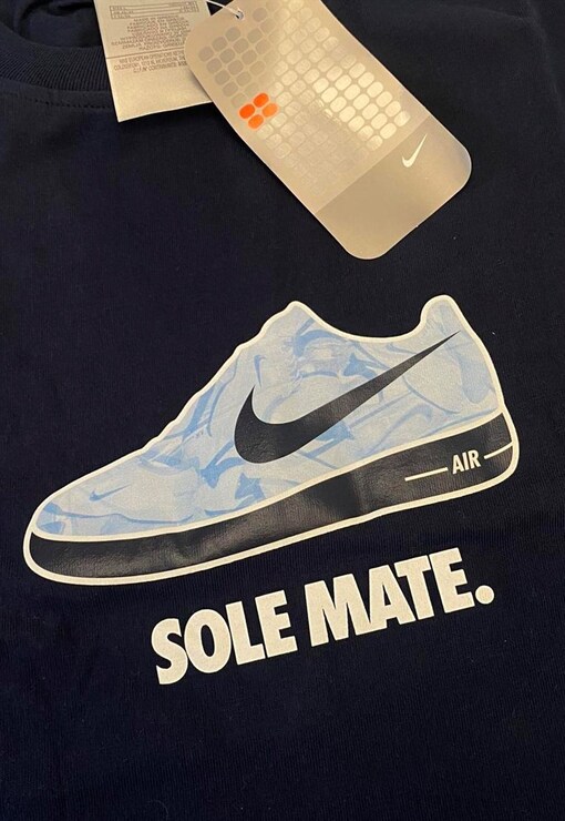 garment image