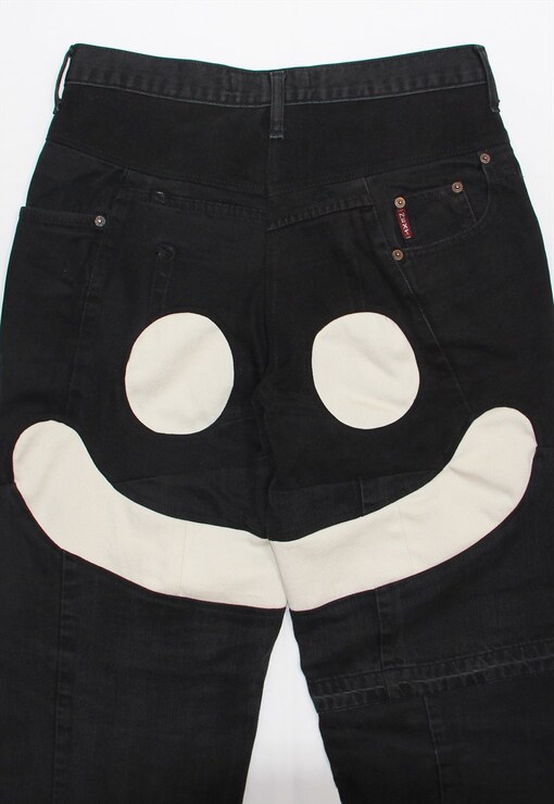 garment image