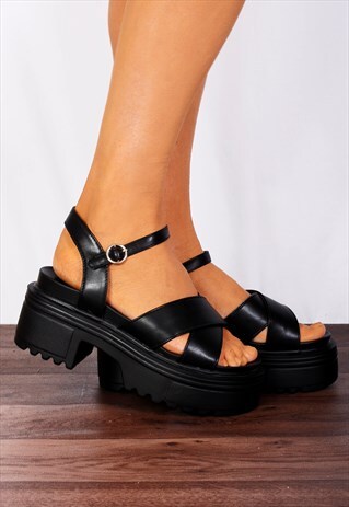 BLACK WEDGED FLATFORMS PLATFORMS WEDGES STRAPPY SANDALS
