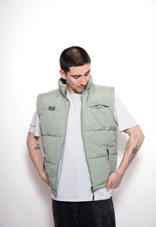 garment image