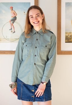 Light green classic long sleeve shirt