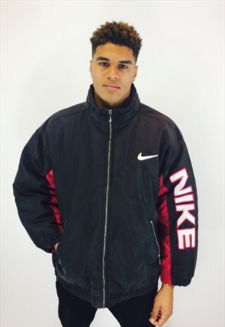 NIKE BIG LOGO SPELLOUT PUFFER COAT