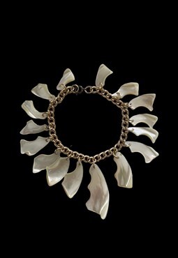 Vintage 80's Gold Metal Cream Shell Charm Pendant Bracelet