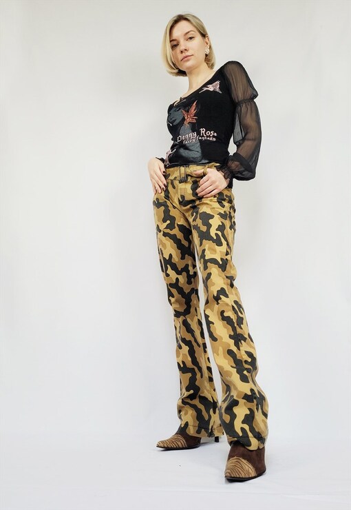 garment image