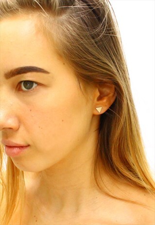 GEOMETRIC TRIANGLE EARRINGS IN STERLING SILVER