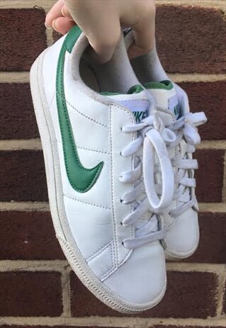 WOMENS VINTAGE NIKE TRAINERS 80S 90S WHITE GREEN CLASSIC