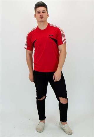 VINTAGE ADIDAS T-SHIRT