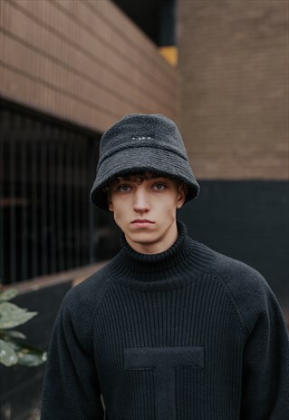VINTAGE DEADSTOCK NIKE EMBROIDERED FLEECE BUCKET HAT