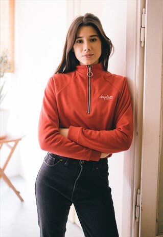 KAOTIKO DALLAS SWEATSHIRT IN RED BRICK