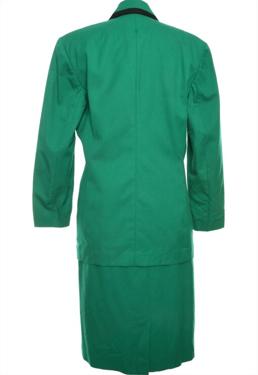 garment image