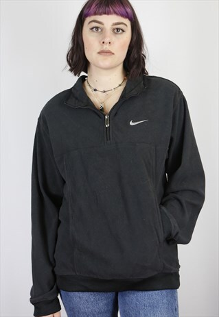 VINTAGE NIKE 1/4 ZIP FLEECE IN BLACK IN SIZE M