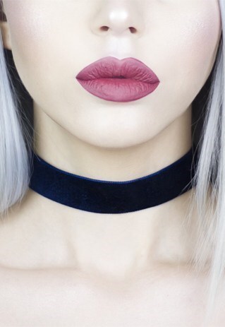 NAVY BLUE LUXE WIDE VELVET CHOKER