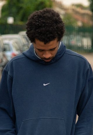 RETRO NIKE HOODED SWEATSHIRT IN NAVY