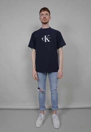 VINTAGE 90'S CALVIN KLEIN OVERSIZED NAVY T-SHIRT