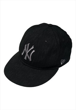 Vintage MLB New Era Yankees Black Snapback Cap Mens