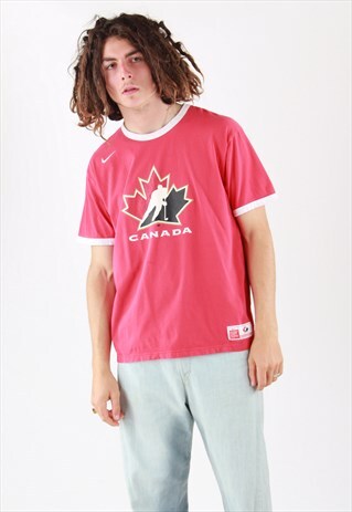 VINTAGE NIKE T-SHIRT