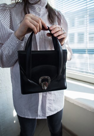 VINTAGE 70'S BLACK BUCKLE BAG