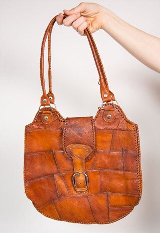 VINTAGE 70'S BROWN LEATHER PATCH DETAIL TOTE BAG