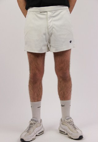 VINTAGE ADIDAS SHORTS