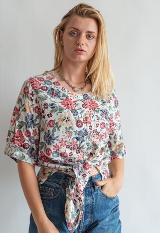 VINTAGE 80S FLORAL FESTIVAL SHIRT IN ROUND NECK