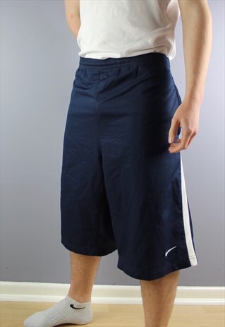 VINTAGE NIKE SHORTS IN NAVY WITH ZIP POCKETS, EMBROIDERED LO