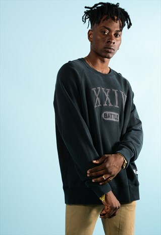 BLACK NIKE SWEATSHIRT