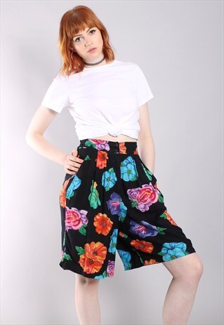 VINTAGE 80S FLORAL HIGH WAISTED PLEAT FRONT CULOTTE SHORTS