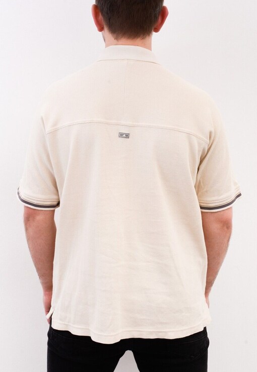 garment image