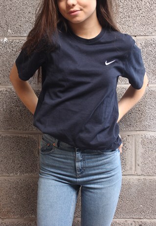 NAVY NIKE T-SHIRT
