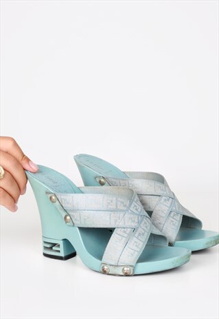 RARE VINTAGE FENDI LOGO HEEL BLUE WEDGES