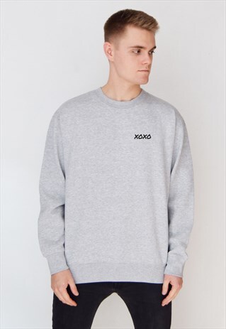 GREY XOXO SWEATSHIRT