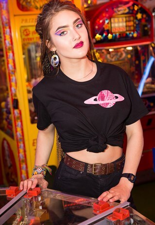 PLANET RETRO FLORAL POCKET TEE