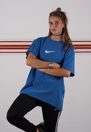 SWOOSH NIKE T-SHIRT