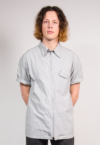90'S TOMMY HILFIGER GREY ZIP SHORT SLEEVE UTILITY SHIRT