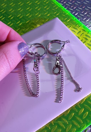 SILVER HOOP EARRINGS WITH DETAILS