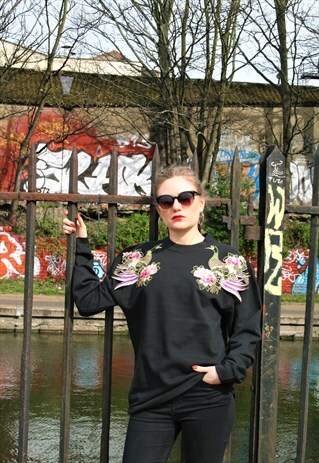 LIMITED EDITION - PRETTY PEACOCK - DESIGN BLACK SWEATSHIRT