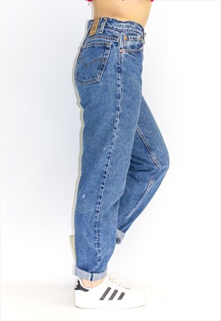 80'S HIGH WAIST TAPERED MOM LEVI JEANS