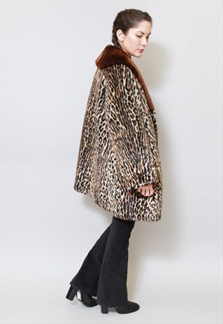 VINTAGE 1970'S SIMBA LEOPARD PRINT FAUX FUR COAT