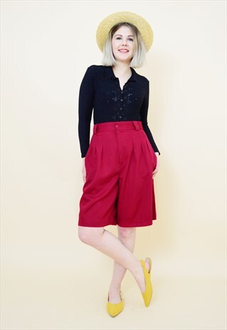 80S VINTAGE HIGH WAISTED SHORTS IN CHERRY RED