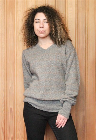 VINTAGE 1980S GREY CHECKED JUMPER