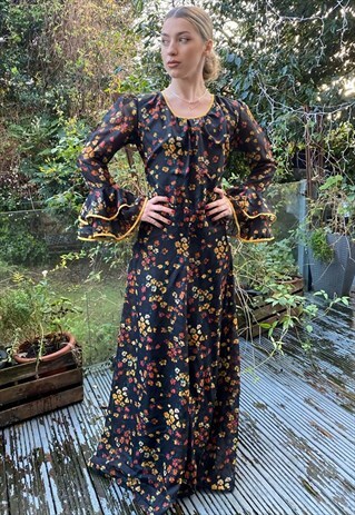 VINTAGE FLORAL MAXI DRESS