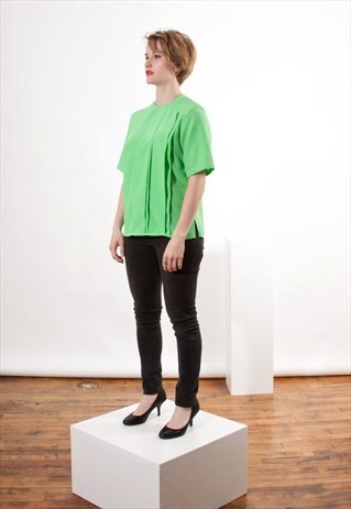ON SALE NEON GREEN SILKY TEE / PLEATED GREEN BLOUSE